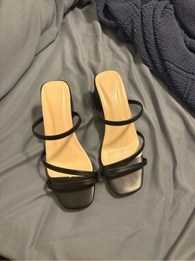 SHEIN Black Triple-Strap Square-Toe Block Heels